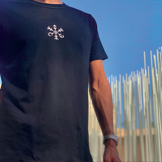 Desert Ice Yellow Stripe T-Shirt "Black" (Unisex) تي شيرت مخطط باللون الأصفر "أسود" (للجنسين)