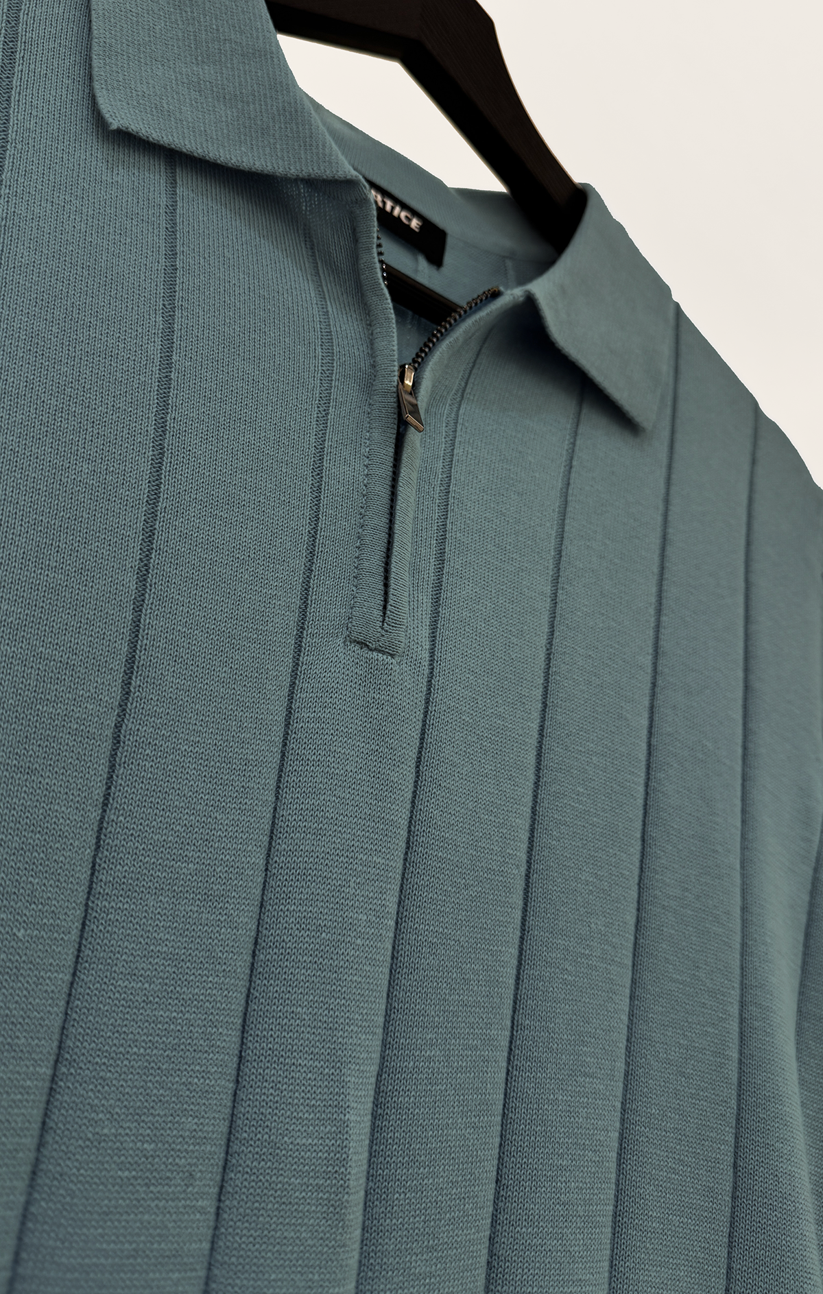 T-SHIRT KNITTED POLO W/ZIP REF.XH-012"LIGHT BLUE”قميص بولو محبوك بسحاب